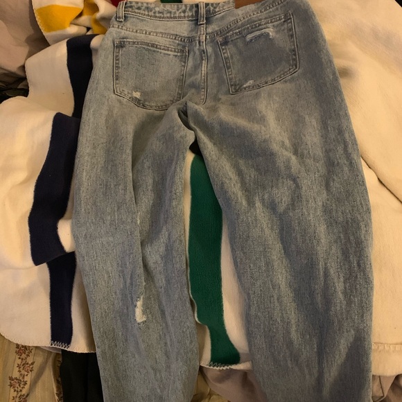 High Waisted Distressed Zara Jeans - Picture 2 of 5